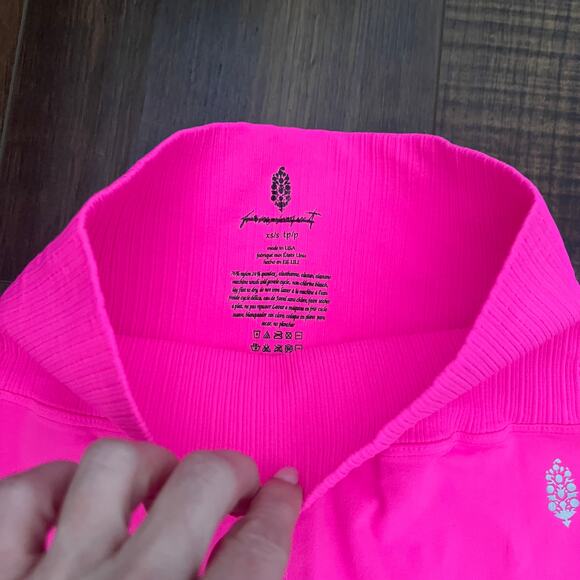 NWOT Free People Movement Good Karma Leggings in Hot Pink xs/s - Picture 15 of 15